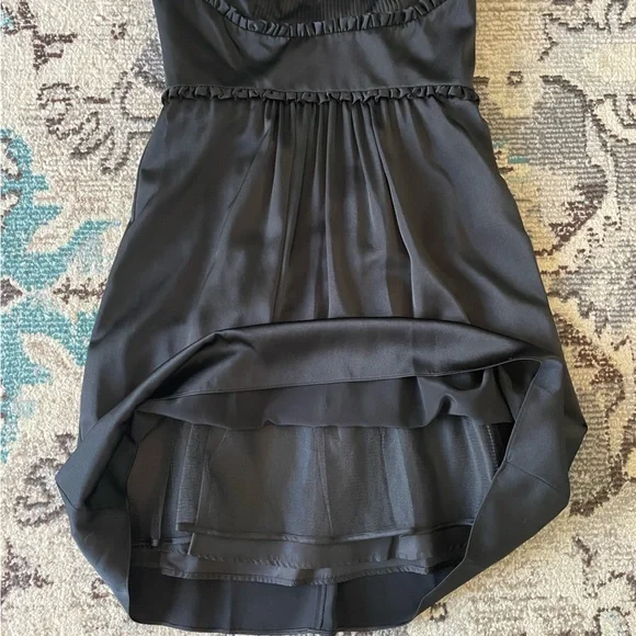 BCBGMaxAzria Satin Black Strapless Cocktail Dress Size 8 Never Worn - Picture 3 of 6